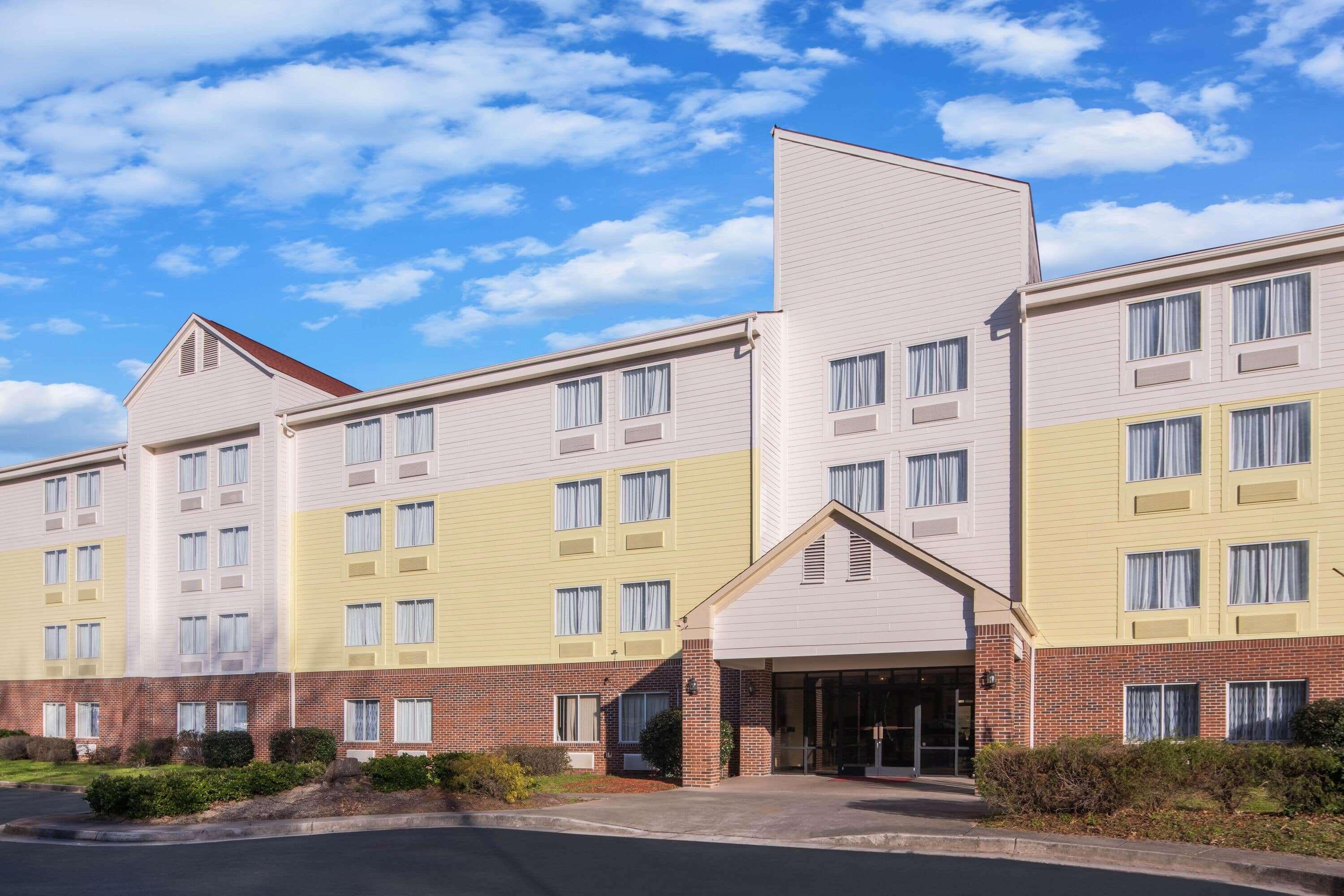 Days Inn By Wyndham Macon I-75 North Exterior photo