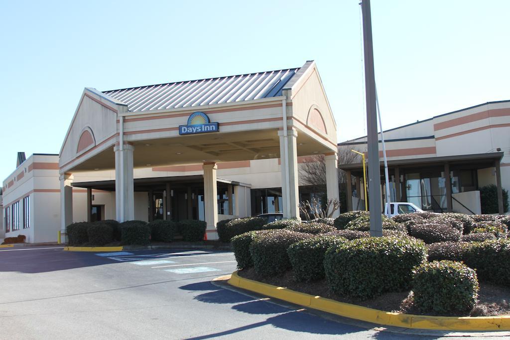 Days Inn By Wyndham Macon I-75 North Exterior photo